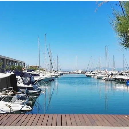 Apartment 2179 Rocmar 7 4-b, Excelente Situacion Frente Al Puerto Pesquero Y Con Vista A La Bahia. Gran Terraza. Gran Parking Publico Delante. - Es-258-54